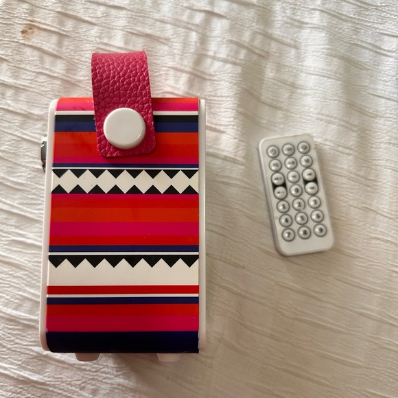 CYLO Retro Bluetooth Boom Box Speaker W/ FM Reception, Mic & Marble-style Finish - Picture 7 of 8